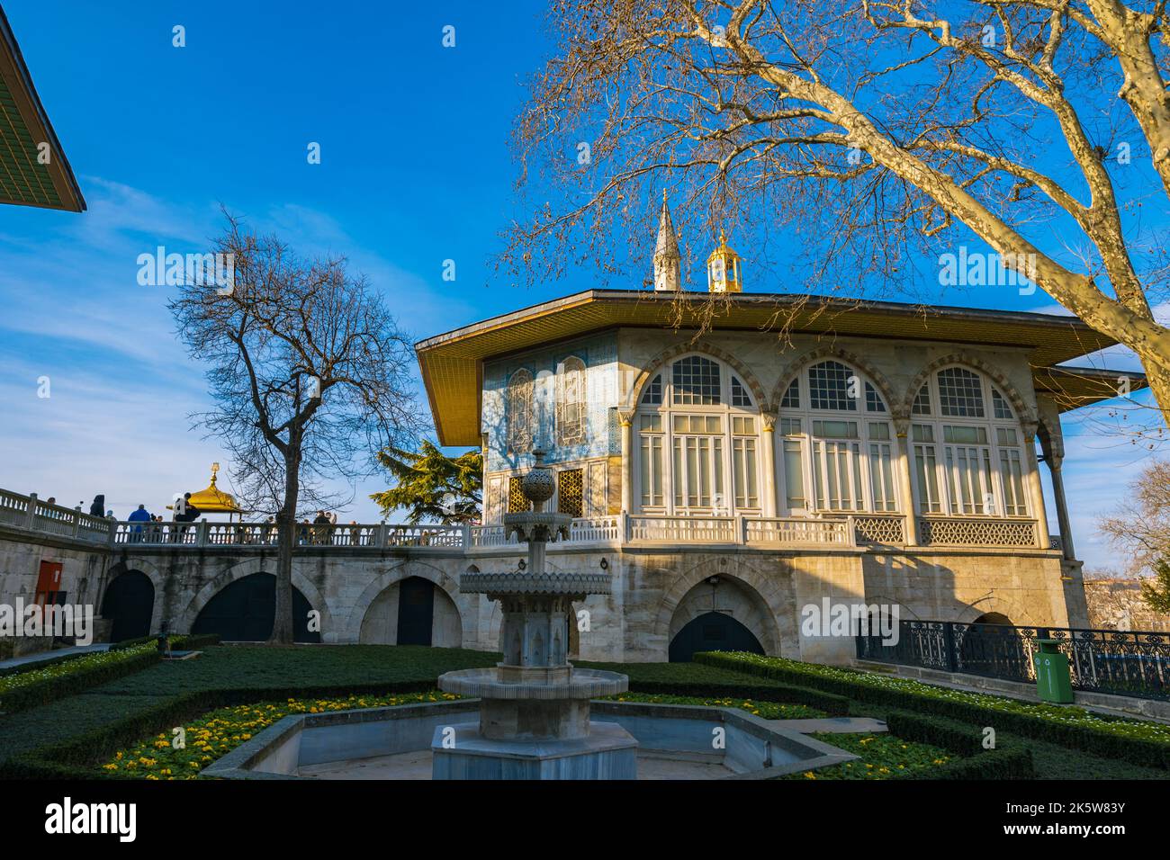 Bagdad-Pavillon oder Bagdat Kosku im Topkapi-Palast. Wahrzeichen von Istanbul Hintergrundbild. Istanbul Türkei - 12.27.2021 Stockfoto