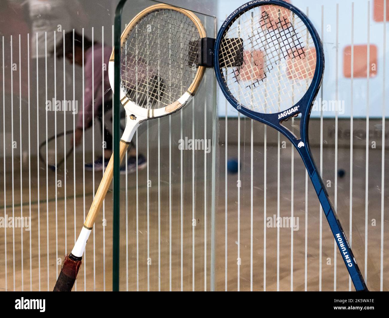 Squash-Training mit Nick Matthew und Sanne Veldkamp, mit dem interactiveSQUASH-Platz. Nick Matthews OBE gab einen Squash-Meisterkurs Stockfoto