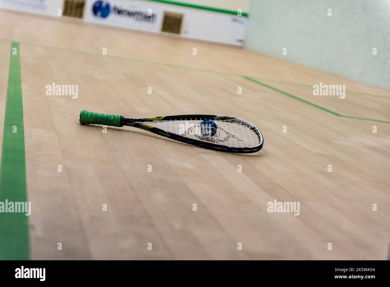 Squash-Training mit Nick Matthew und Sanne Veldkamp, mit dem interactiveSQUASH-Platz. Nick Matthews OBE gab einen Squash-Meisterkurs Stockfoto