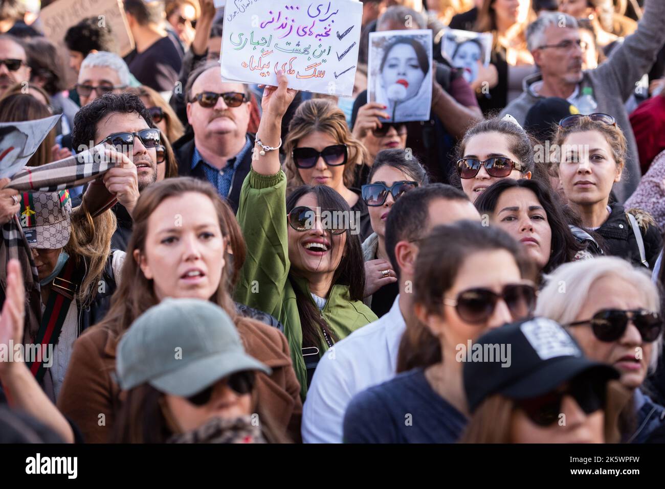 08.10.22 Mahsa Amini iranischer Protest, Westminster, London. Tausende