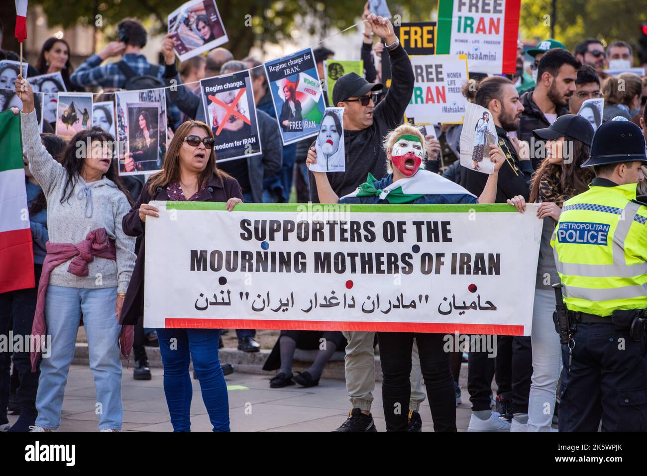 Proteste Im Iran Mahsa Amini : Proteste im Iran: Sie töten uns – FBQA