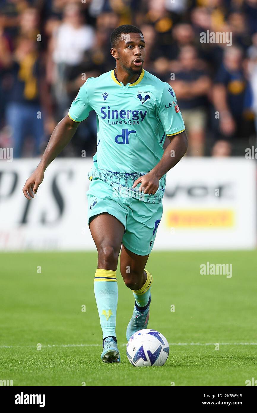 Isak Hien von Hellas Verona während der Serie Ein Spiel zwischen US Salernitana 1919 und Hellas Verona im Stadio Arechi, Salerno, Italien am 9. Oktober 2022. Stockfoto