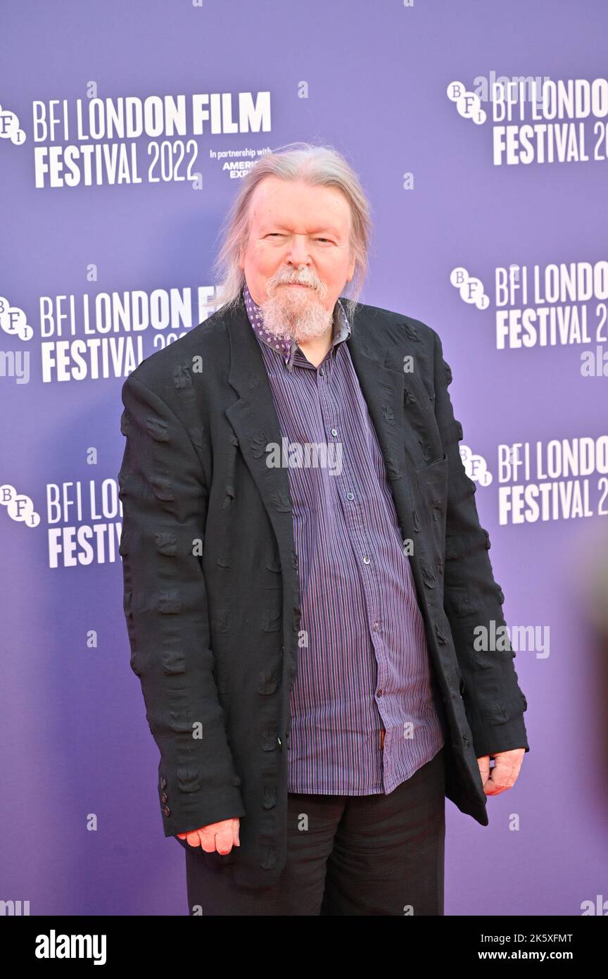 Christopher HamptonChristopher Hampton kommt bei der britischen Premiere des BFI London Film Festival am 2022on 10.. Oktober 2022 in der South Bank, Royal Festival Hall, London, Großbritannien. Stockfoto