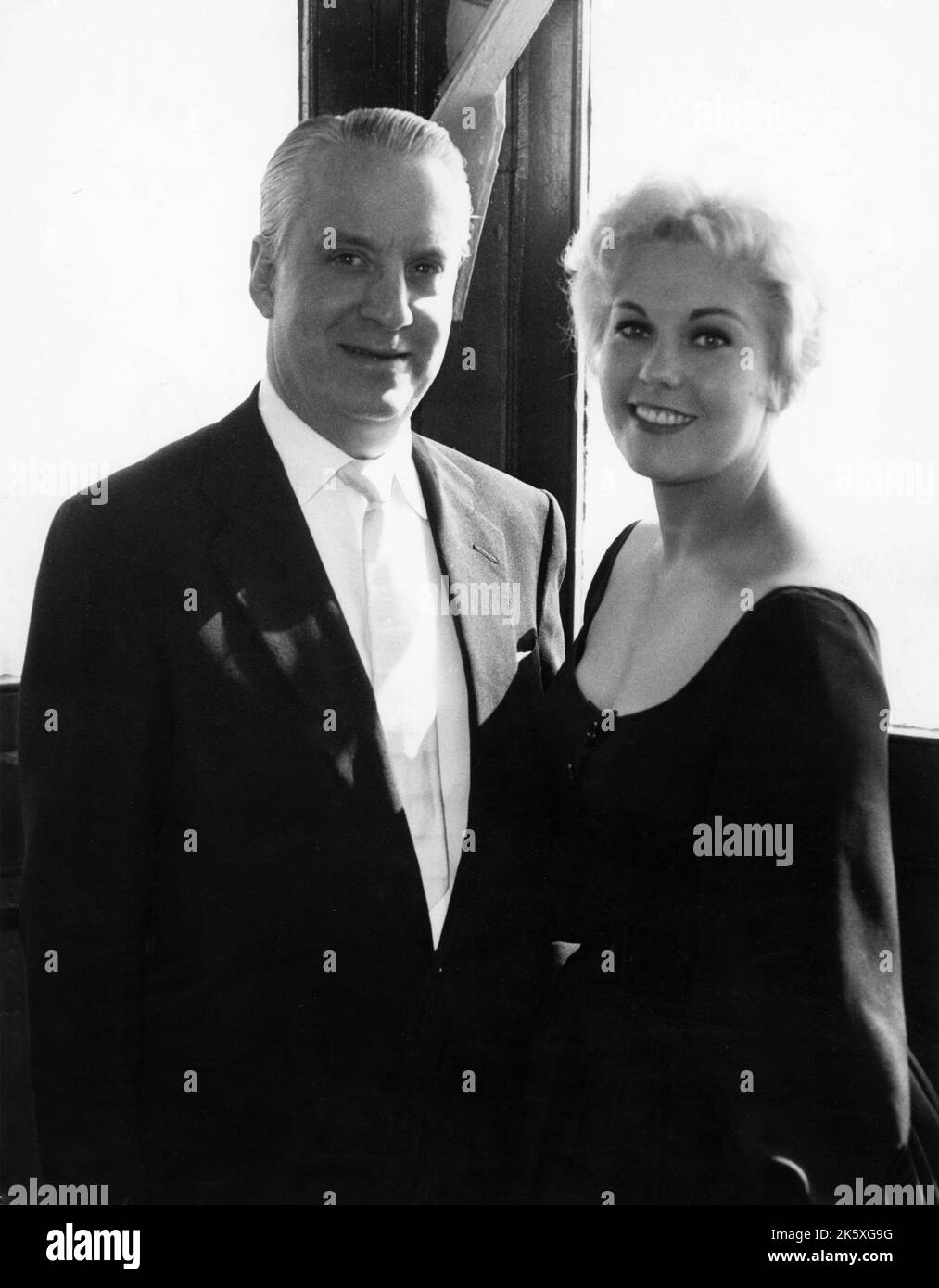 KIM NOVAK besucht den Blackpool Tower um den 1956. Mai, als sie in England zur Premiere DER EDDY DUCHIN STORY 1956 Regisseur GEORGE SIDNEY im Blackpool Opera House Publicity für Columbia Picters war Stockfoto