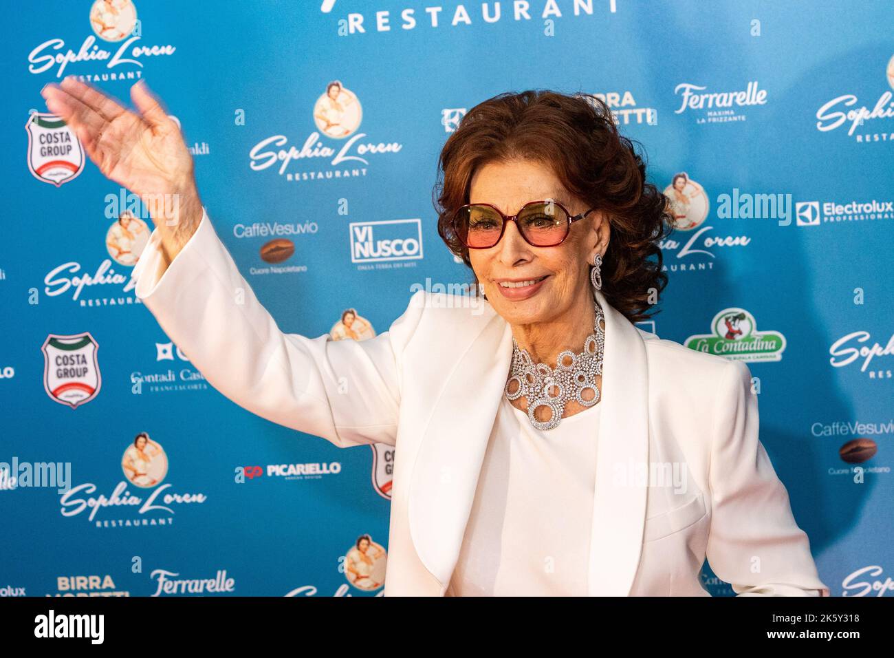 Sophia loren milano -Fotos und -Bildmaterial in hoher Auflösung – Alamy