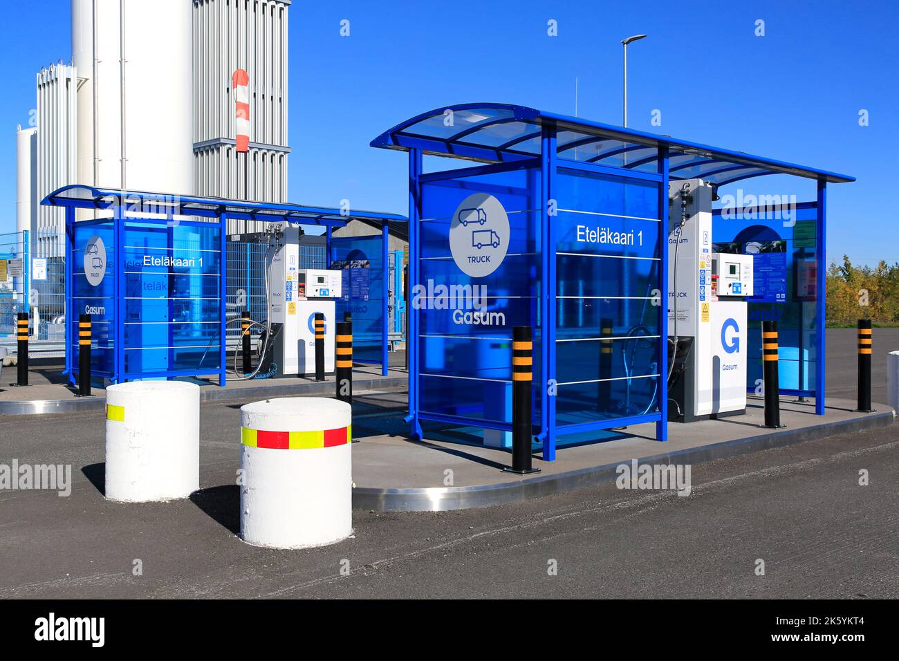 Gasum Flüssigerdgas, LNG und Flüssigerdgas, LBG, Gastankstelle für schwere Lkw in Lieto, Finnland. Eröffnet im Jahr 2020. September 22, 2022. Stockfoto