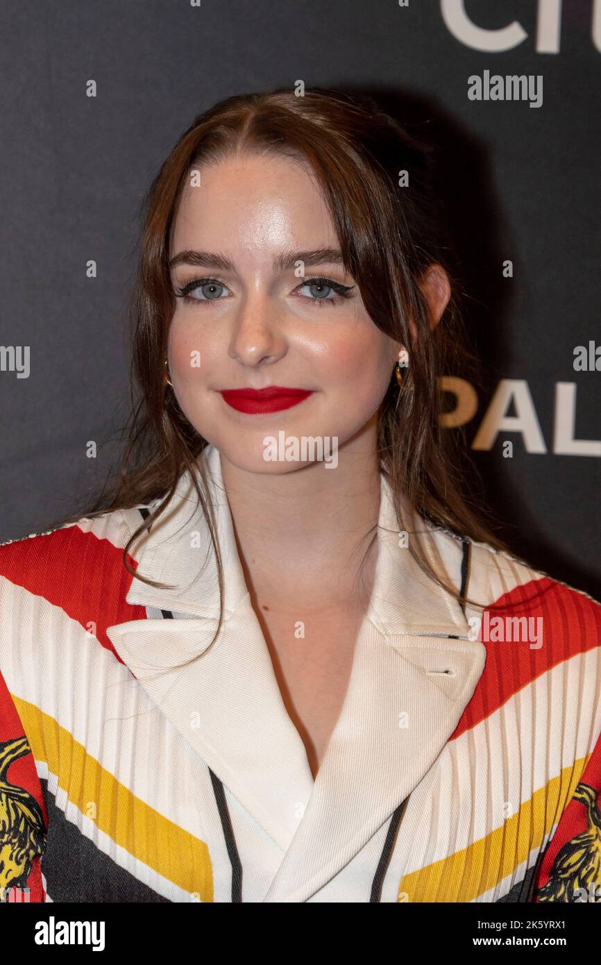 NEW YORK, NEW YORK - 10. OKTOBER: McKenna Grace nimmt am 10. Oktober 2022 im Paley Museum in New York City am 2022. PaleyFest NY Teil. Kredit: Ron Adar/Alamy Live Nachrichten Stockfoto