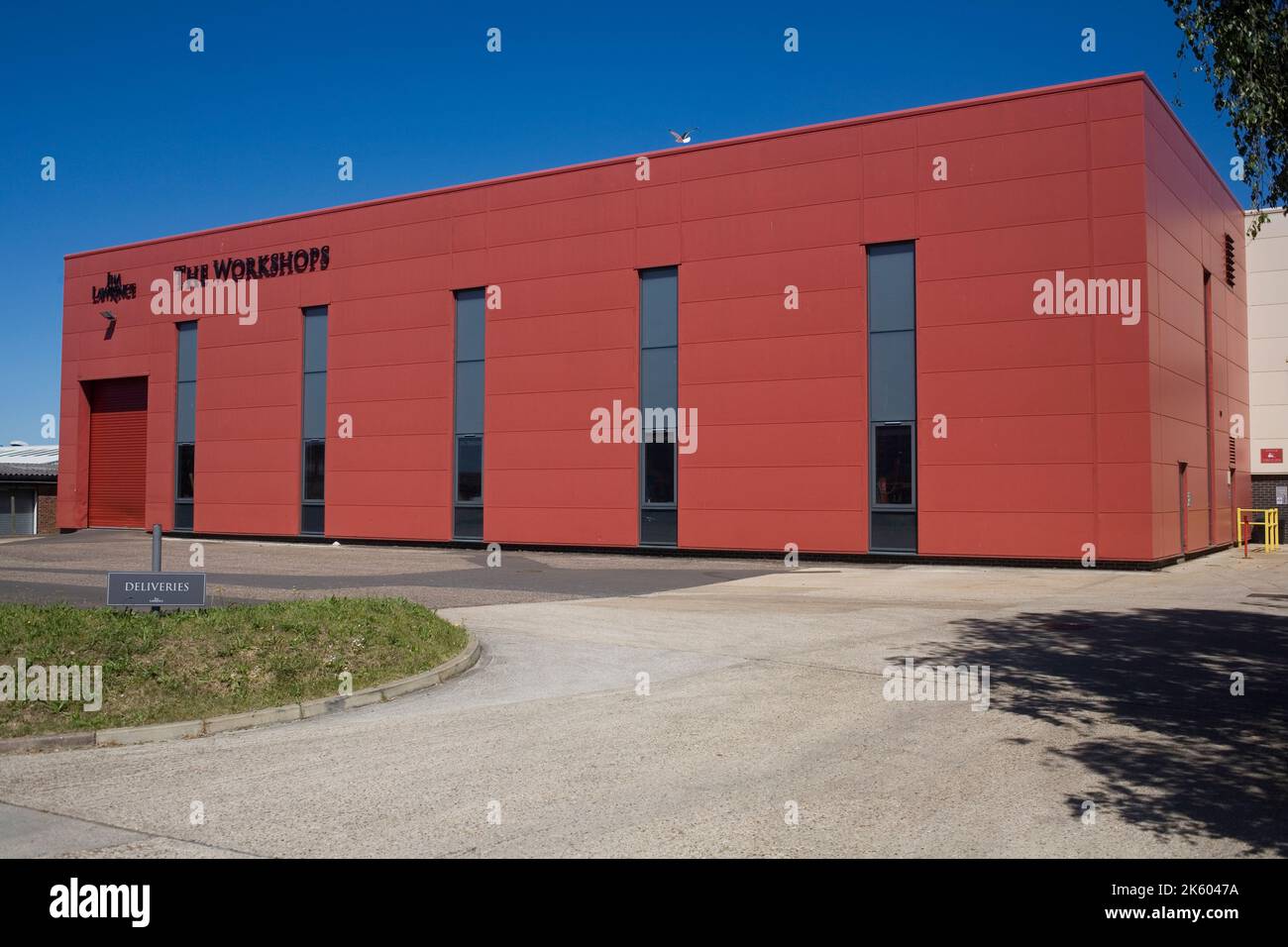 Jim Lawrence werkelt Fabrikgebäude auf dem Industriegebiet Lady Lane und Crockatt Road in Hadleigh Suffolk Stockfoto