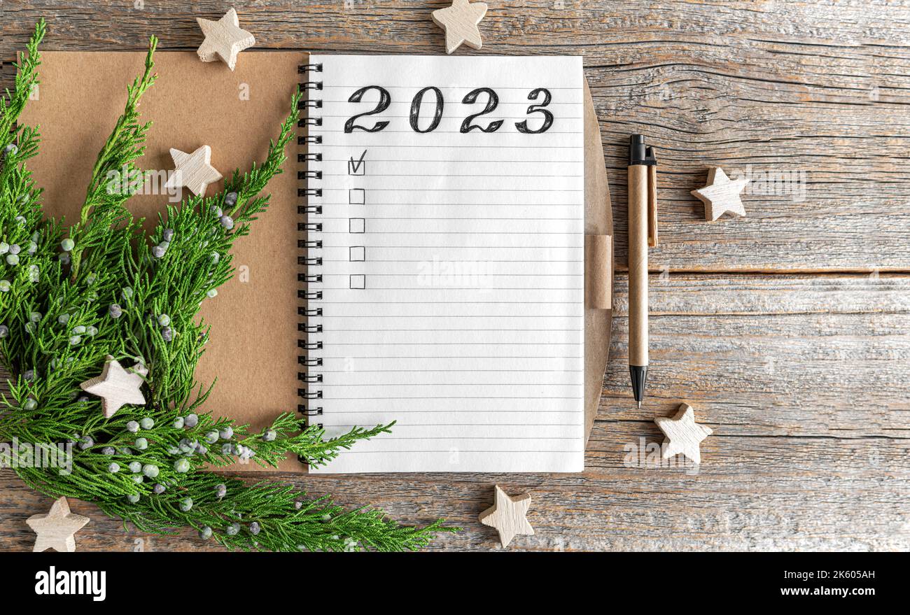 Neujahr Stillleben 2023. Stockfoto