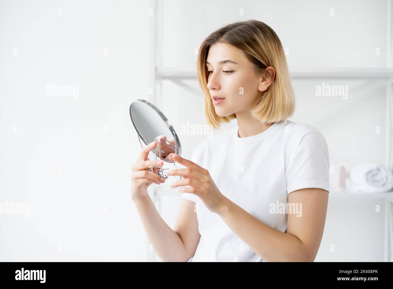 Morgens Behandlung Schönheit Frische Frau Gesichtshaut Stockfoto