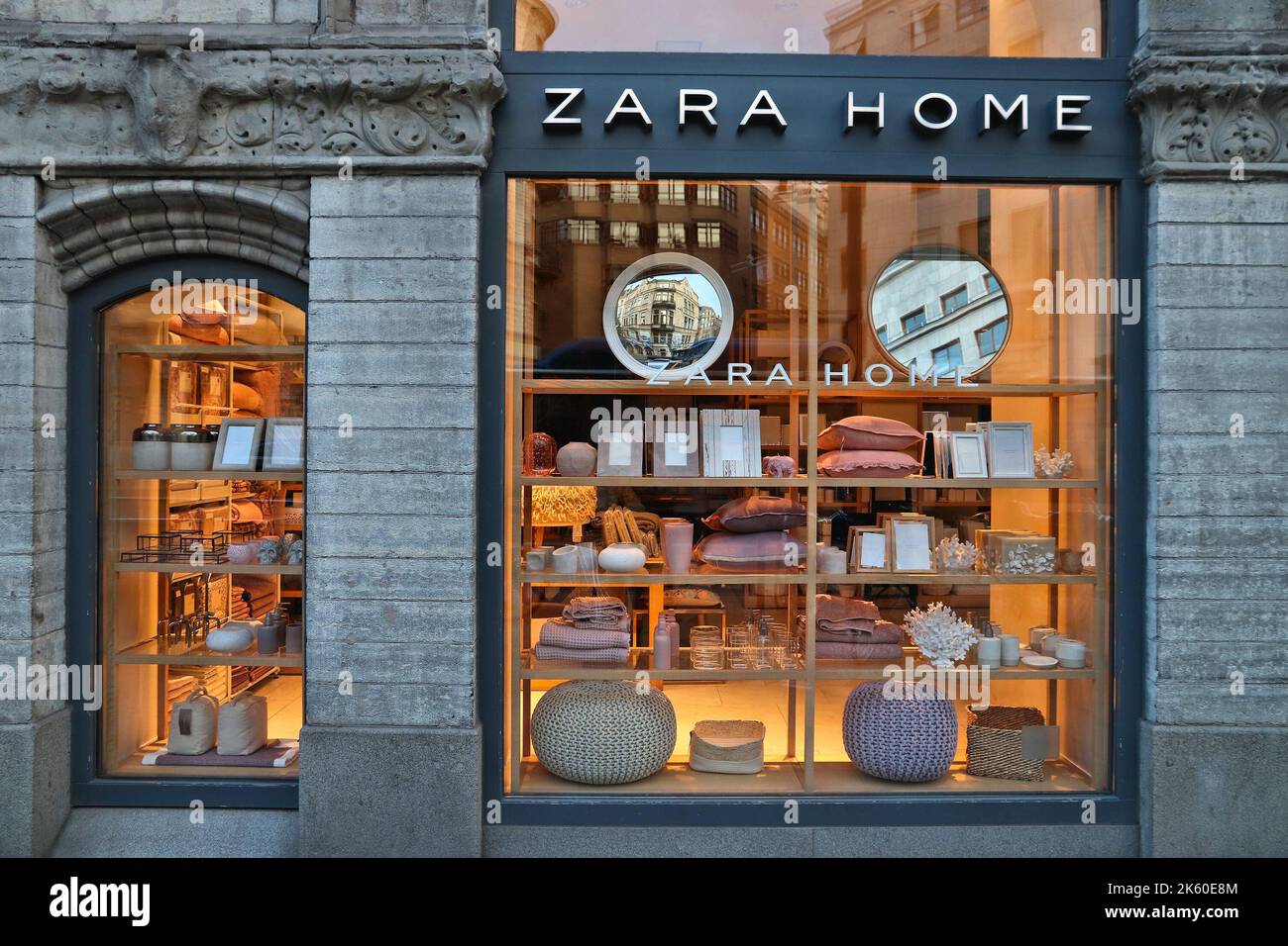 STOCKHOLM, SCHWEDEN - 22. AUGUST 2018: Zara Einrichtungshaus und Haushaltswarengeschäft in Stockholm, Schweden. Stockfoto