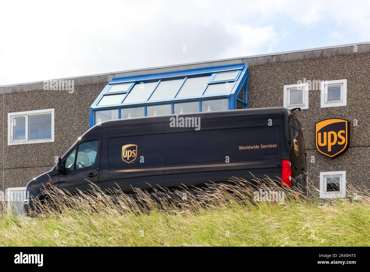 Viby, Dänemark - 23. Juni 2018:United Parcel Service ist das weltweit größte Paketzustellungsunternehmen und ein Anbieter von Supply Chain Management-Lösungen Stockfoto