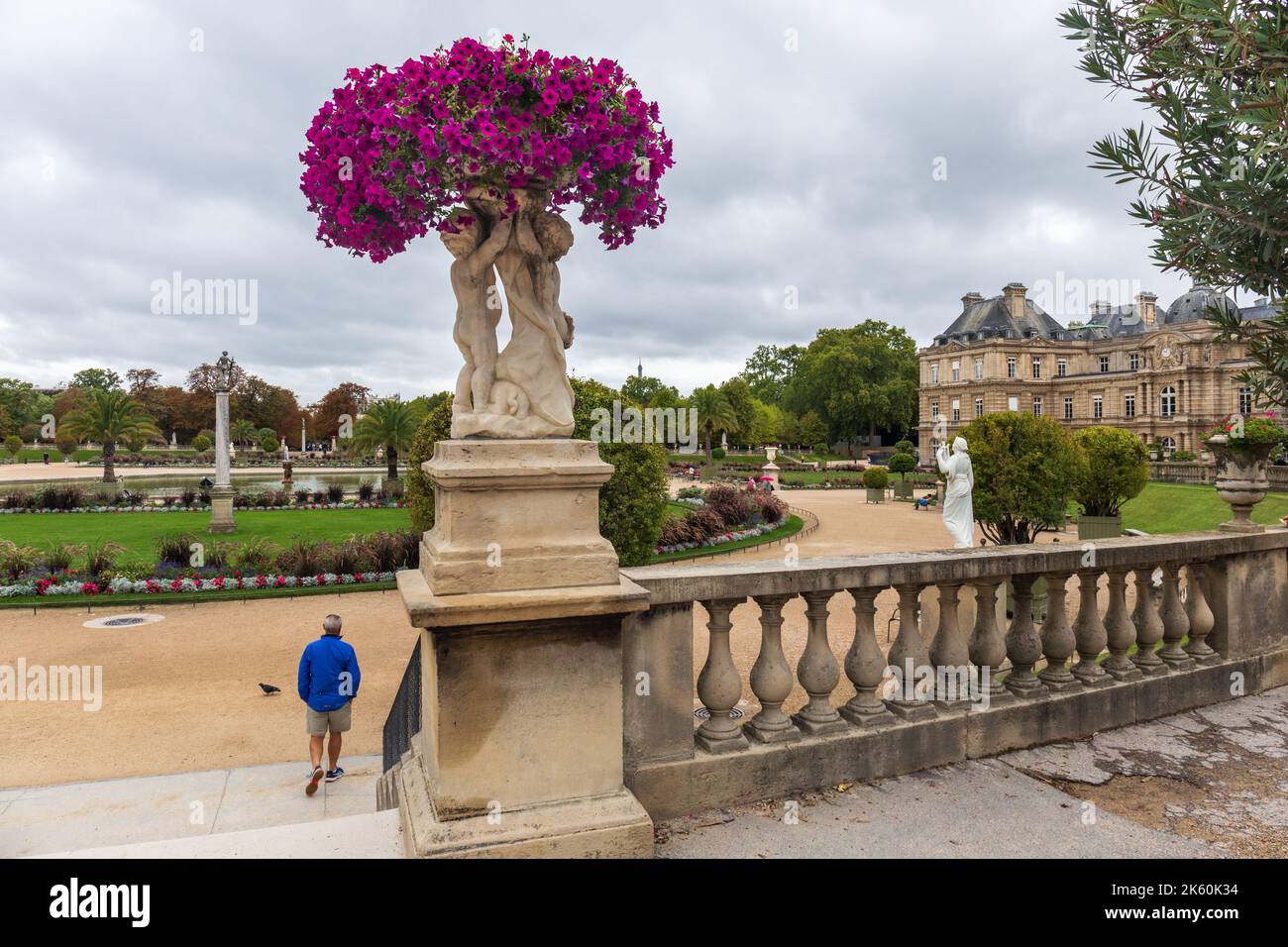 Der Jardin du Luxembourg (Jardin du Luxembourg) im Pariser Arrondissement 6., Frankreich, Europa, ist ein wunderschönes Wahrzeichen Stockfoto