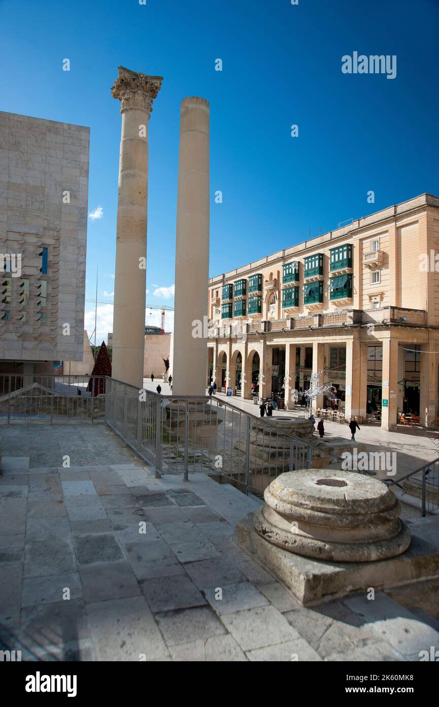 La Valletta, Kulturhauptstadt 2018, Ruinen des Royal Opera House, Valletta City Gate, Malta Island, Mittelmeer, Europa Stockfoto