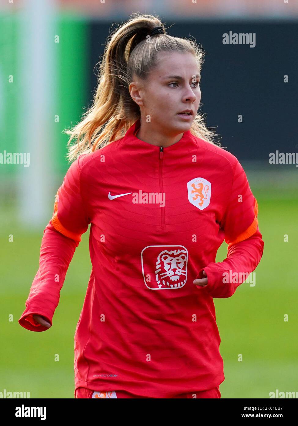 ZEIST, NIEDERLANDE - 3. OKTOBER: Victoria Pelova aus den Niederlanden während einer Trainingsveranstaltung der niederländischen Frauenfußballmannschaft auf dem KNVB Campus am 3. Oktober 2022 in Zeist, Niederlande (Foto: Joris Verwijst/Orange Picles) Stockfoto