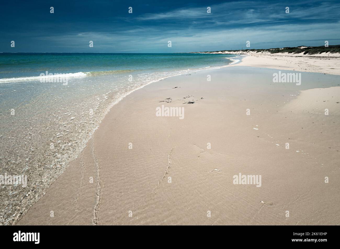 Weißer Sand an der Pilgonoman Bay im Cape Range National Park. Stockfoto