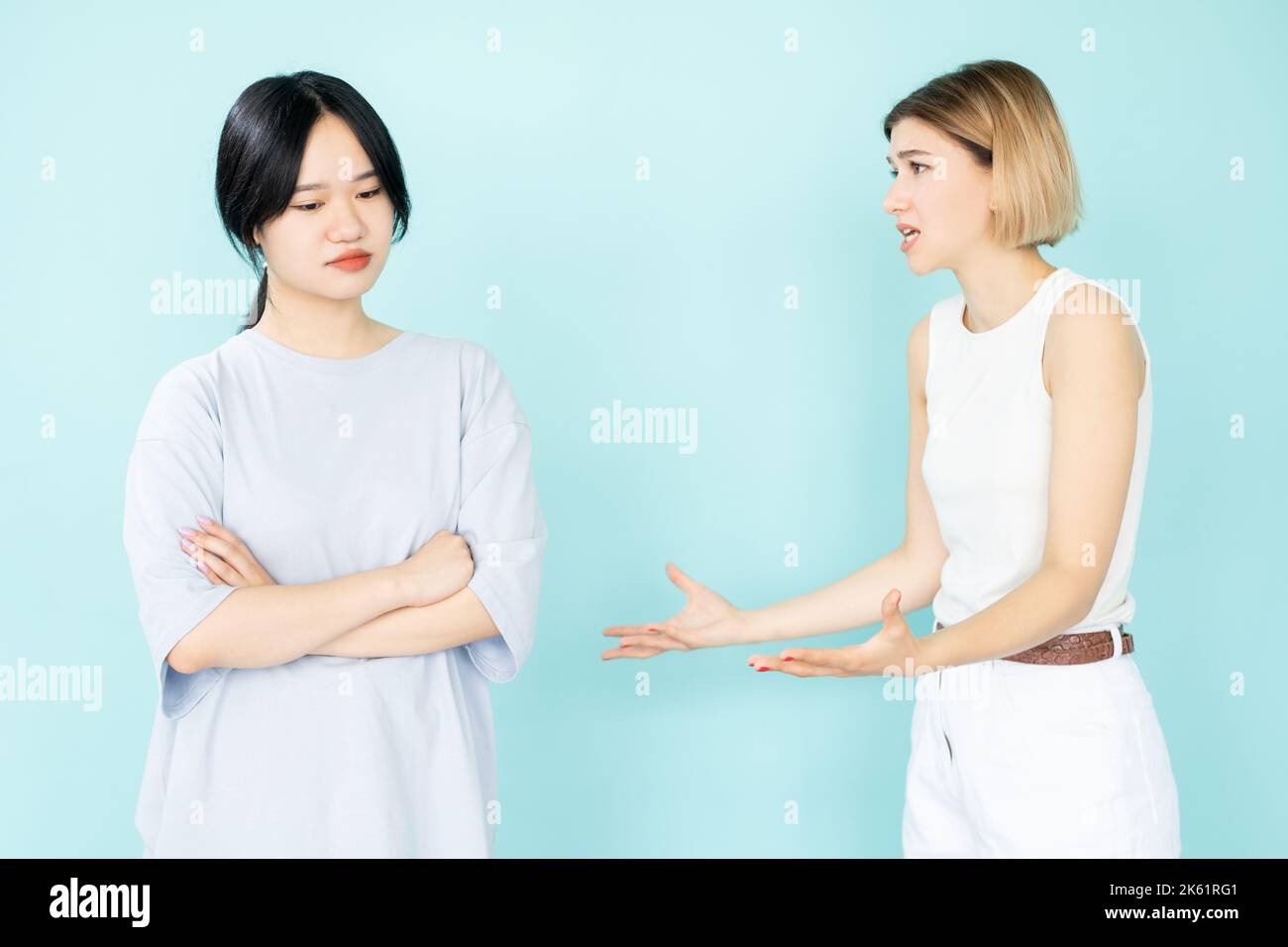 Streit weibliche Freunde Meinungsverschiedenheiten Argumente Stockfoto