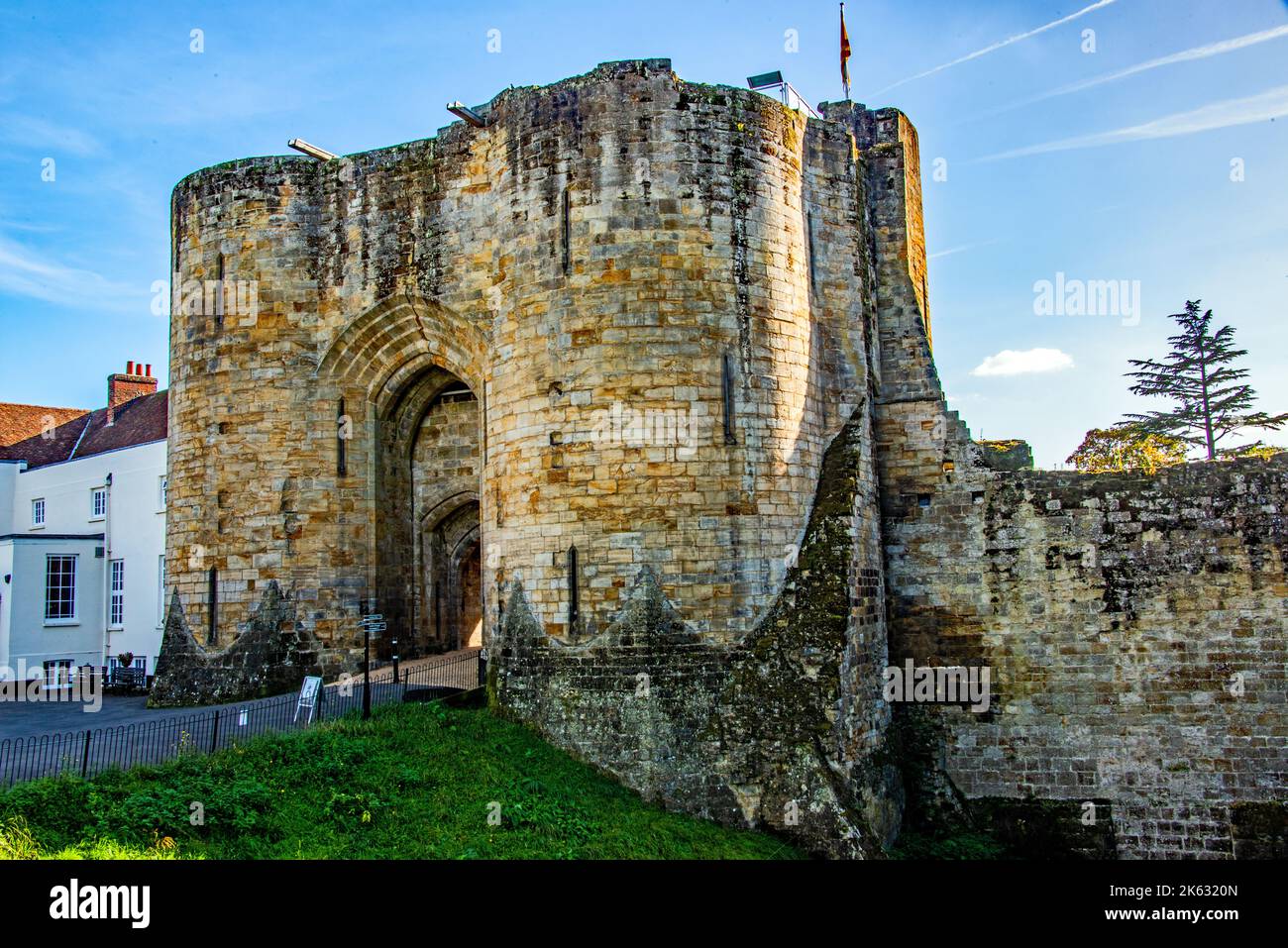 Das Torhaus in Tonbridge Castle, Kent.(Nordseite} Stockfoto