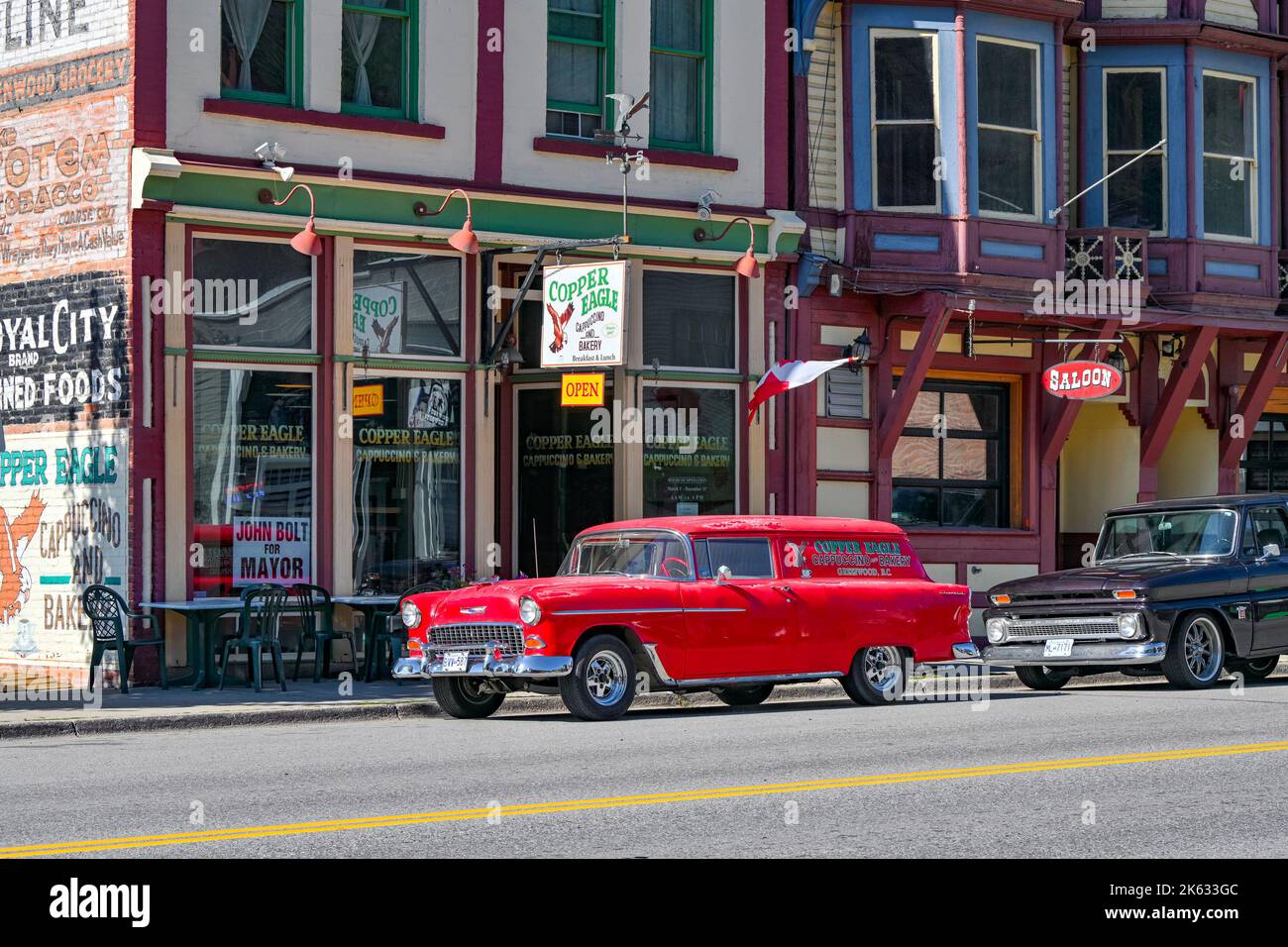 Alte 50er Jahre rote Chevrolet Auto, Main Street, Greenwood, Britisch-Kolumbien, Kanada Stockfoto