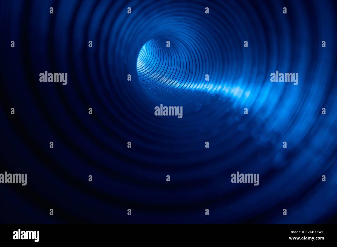 Neon Wirbel Blur leuchten Hintergrund führte blaue Ringe Stockfoto