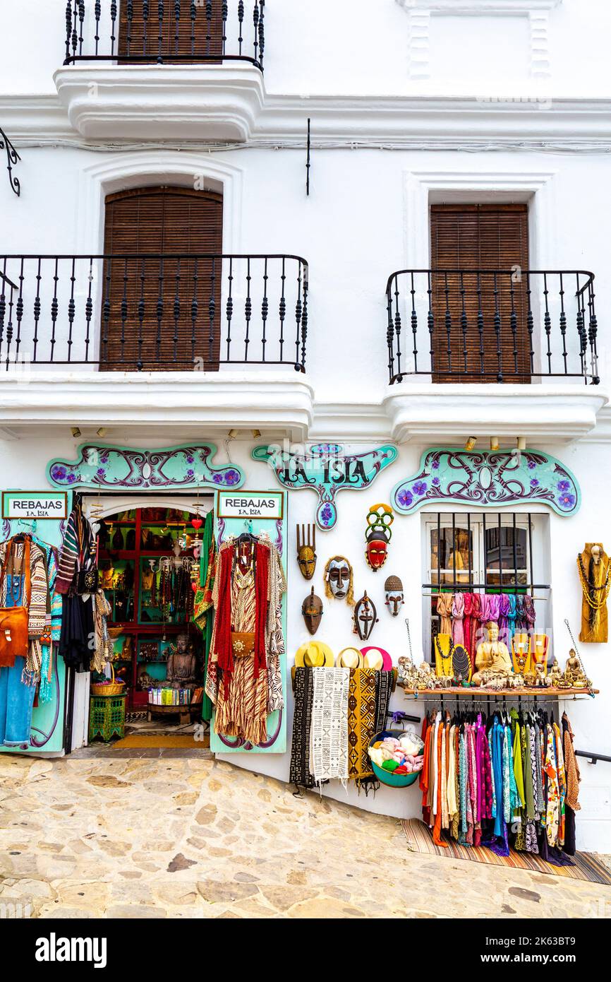 Außenansicht des Hippie-Shops La Isla, Vejer de la Frontera, Andalusien, Spanien Stockfoto