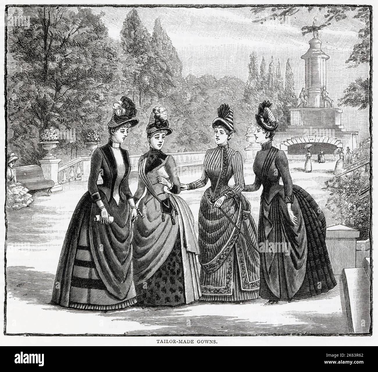 Drei Frauen tragen die neuesten maßgeschneiderten Outdoor-Kittel Stockfoto