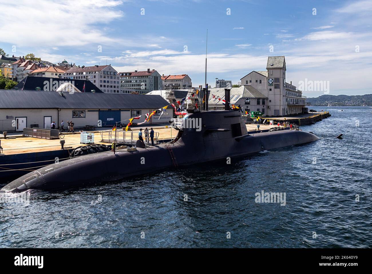 Das deutsche U-Boot U-35 (S185) liegt am Tollbodkaien-Kai im Hafen von Bergen, Norwegen Stockfoto