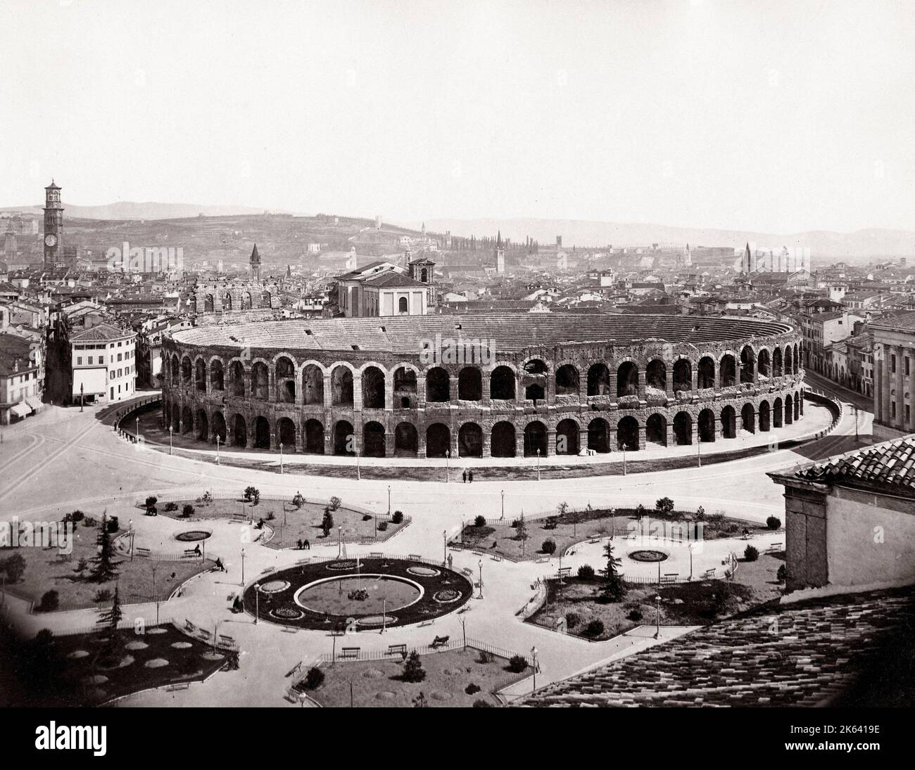 Vintage 19. Jahrhundert Foto: Blick auf die Arena in Verona, Italien Stockfoto