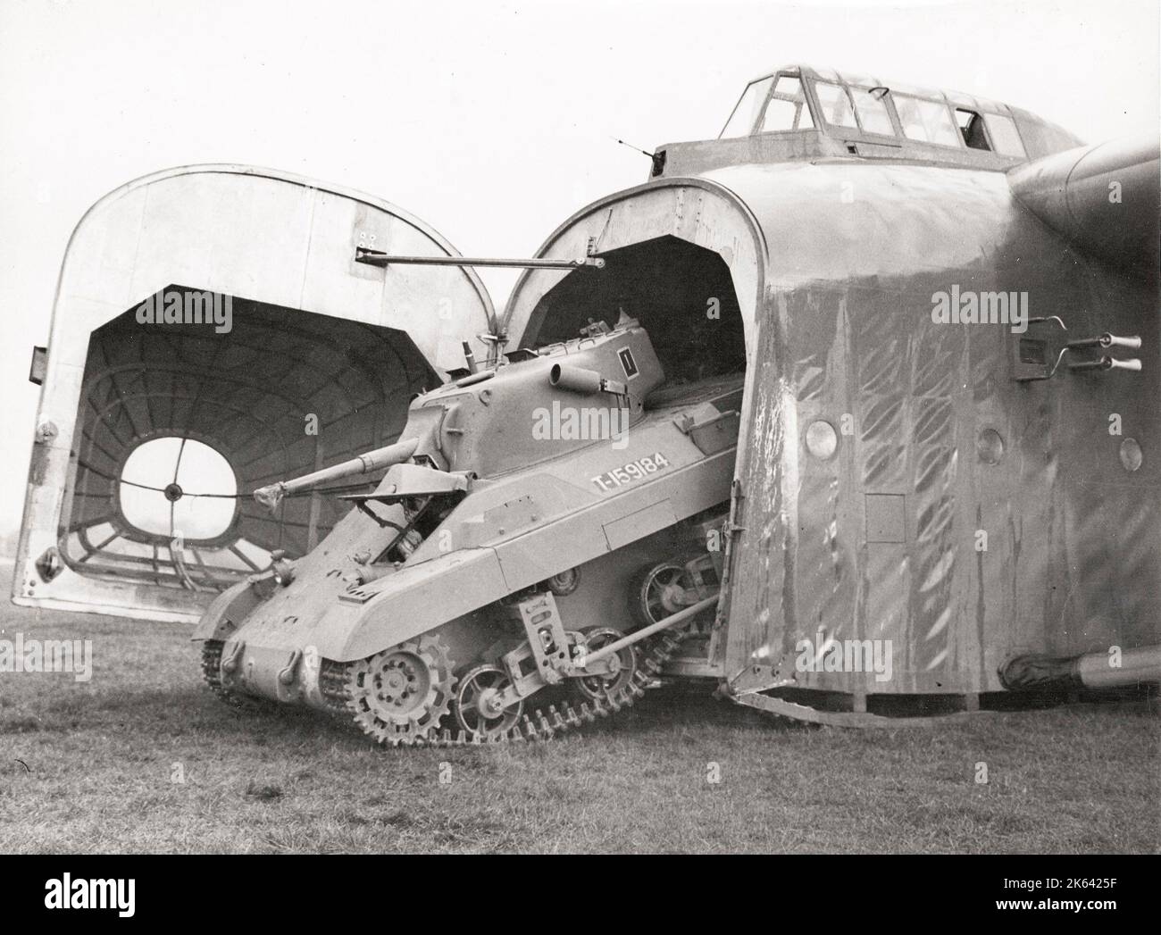 Vintage-Fotografie Zweiten Weltkrieg - T-19 Heuschreckenpanzer aus einem Hamilkarvergolder Stockfoto