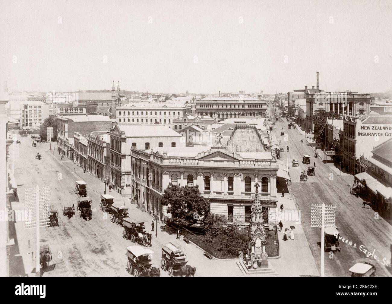 C 1890 Australien - der Kreuzung der Queen St und Eagle Street Brisbane mit Pferd, Verkehr Stockfoto