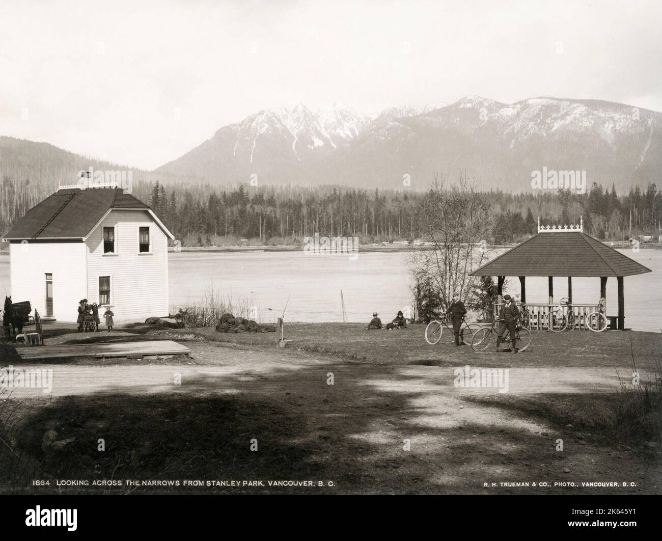 Vintage 19. Jahrhundert Foto - Blick über die Narrows aus Stanley Park, Vancouver, British Columbia, Kanada. Stockfoto
