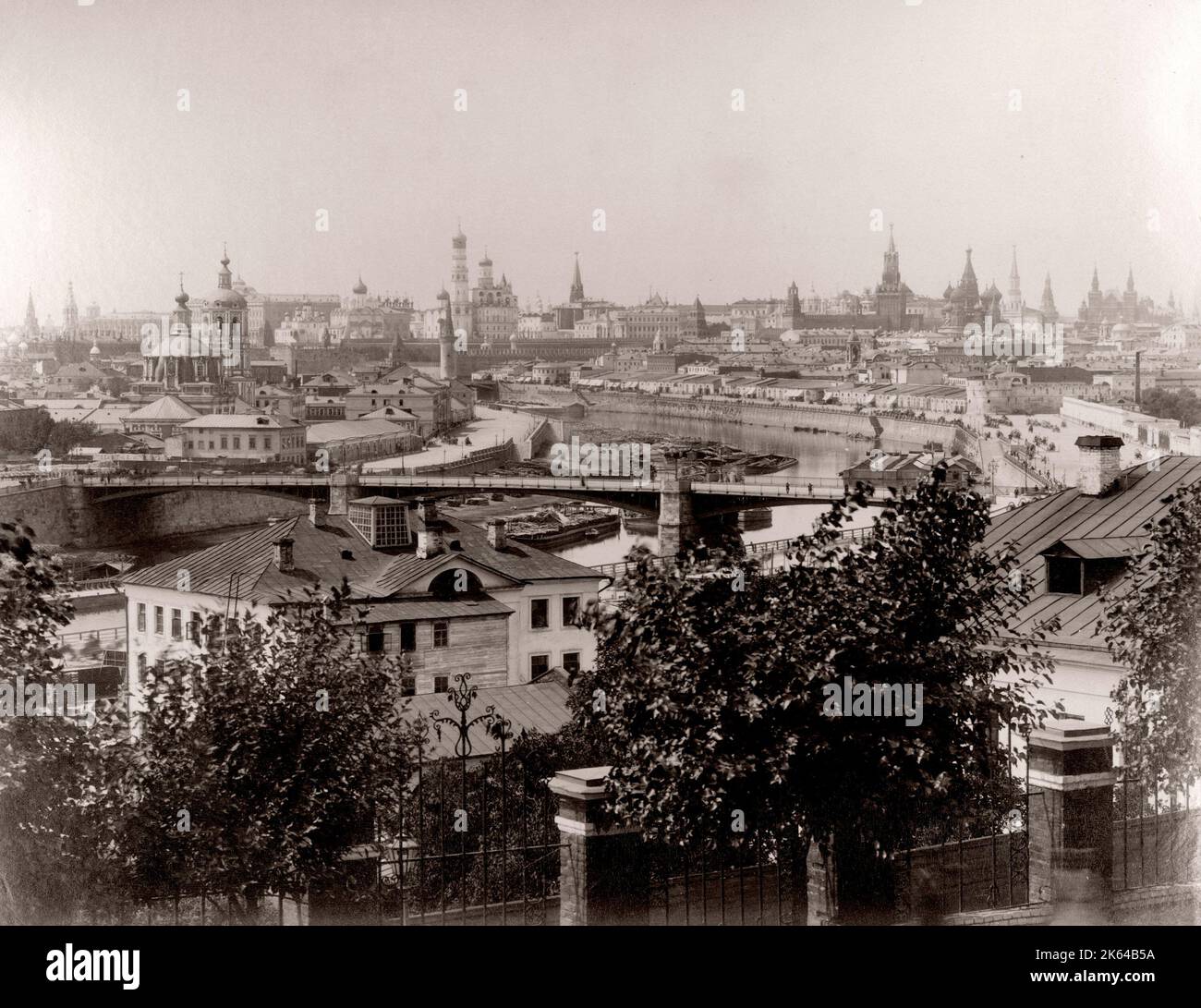 19 Vintage Foto Russland - Dachterrasse mit Aussicht auf Moskau gegenüber dem Kreml. Stockfoto