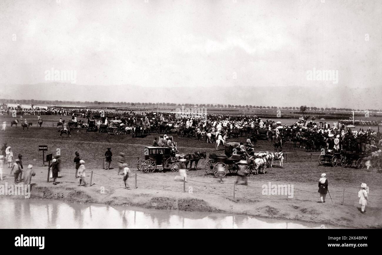 1880 Indien - militärische Prozession, März - Vergangenheit, Durbar Stockfoto
