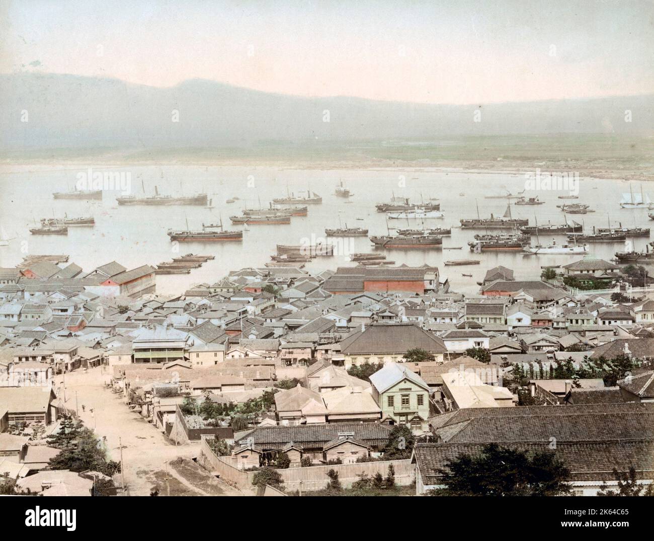 Spätes 19th Jahrhundert Vintage Foto: Hafen und Schiffe in Hakodate, Japan Stockfoto