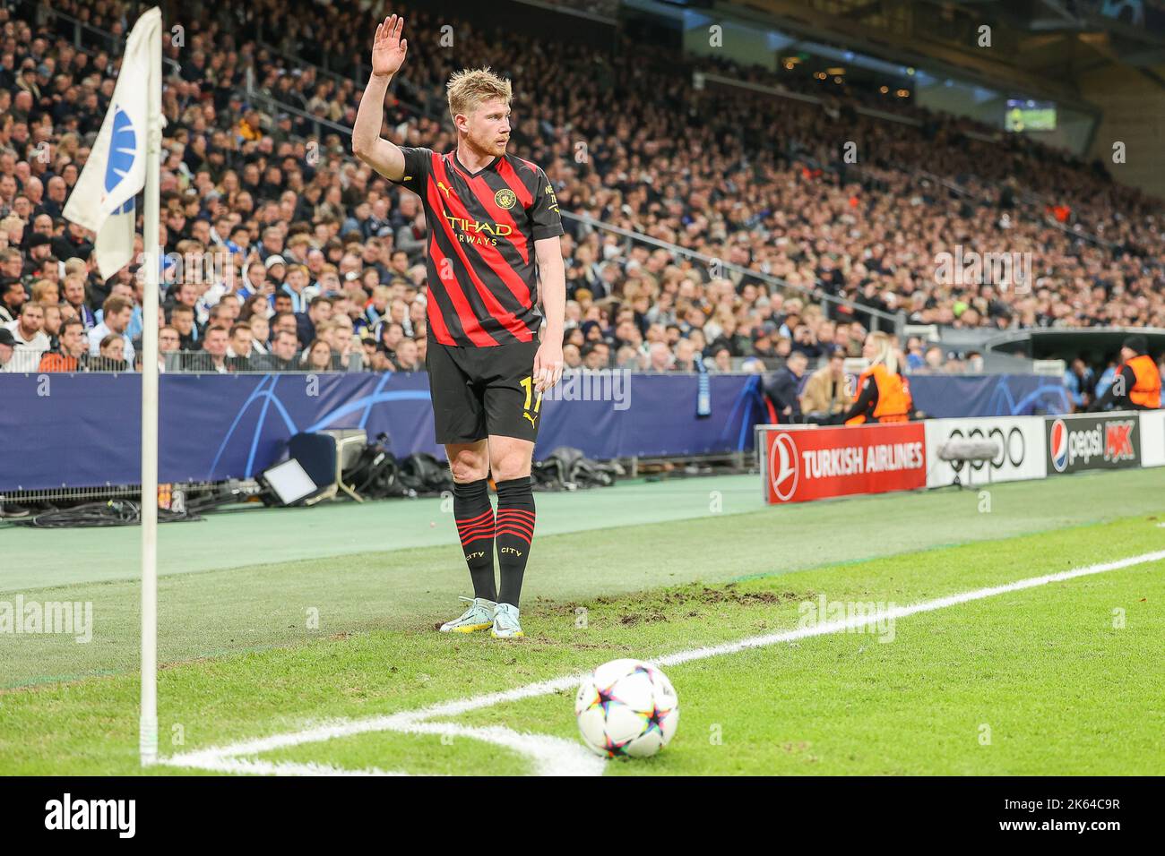 Kopenhagen, Dänemark. 11. Oktober 2022. Kevin De Bruyne (17) aus Manchester City, gesehen während des UEFA Champions League-Spiels zwischen dem FC Kopenhagen und Manchester City im Park in Kopenhagen. (Foto: Gonzales Photo/Alamy Live News Stockfoto