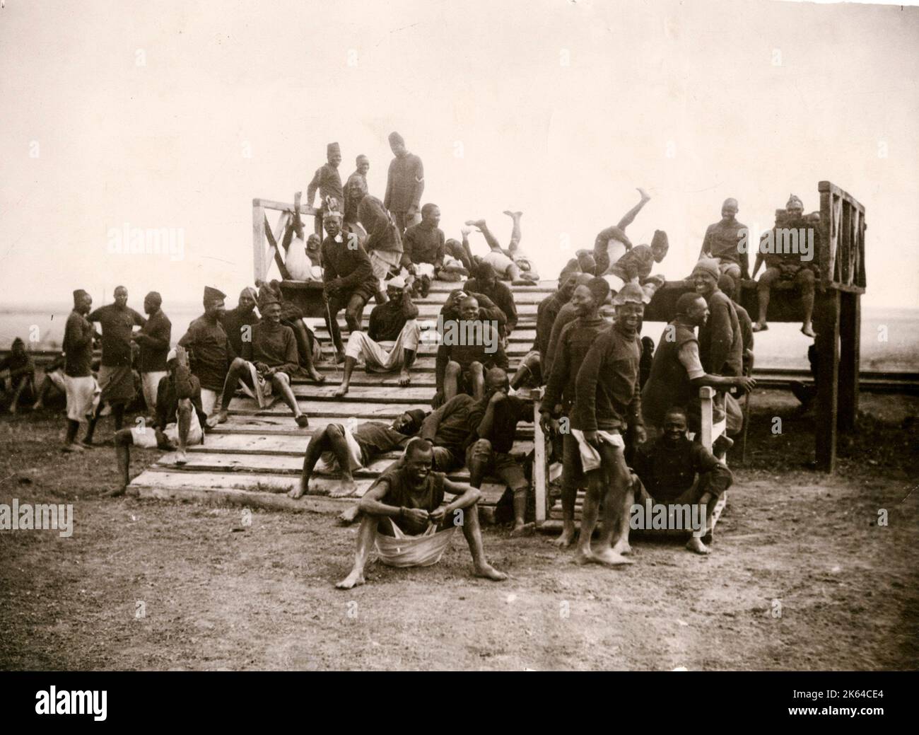Schwarze Kolonialsoldaten in Ausbildung während des Ersten Weltkriegs Stockfoto