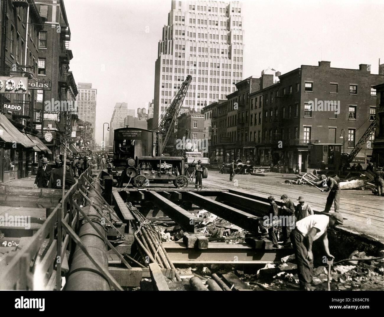 Im frühen 20. Jahrhundert vintage Pressefoto - Bau der U-Bahn entlang der 8th Avenue, New York Stockfoto