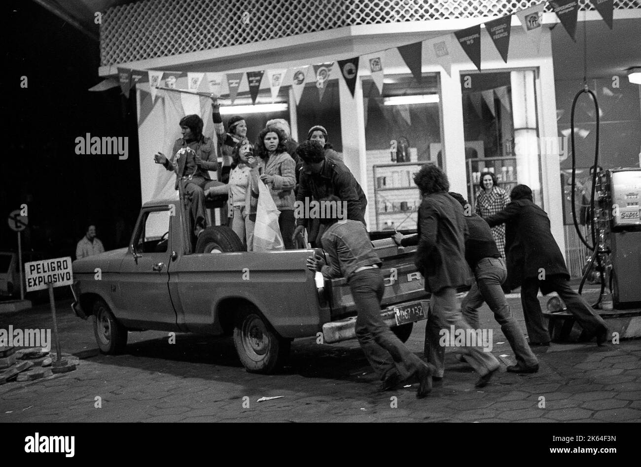 Fußball-WM-Feiern in Buenos Aires, Argentinien, nachdem Argentinien die Meisterschaft im Jahr 1978 gewonnen hat Stockfoto