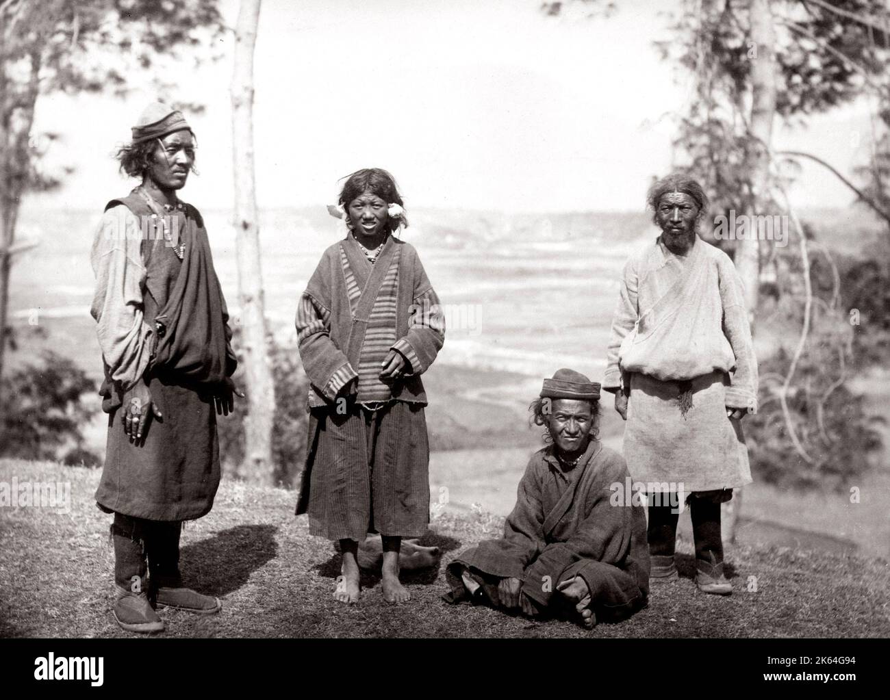 C. 1880 Indien - Gruppe von Menschen vom Lande aus in der Nähe von Darjeeling, Indien Stockfoto