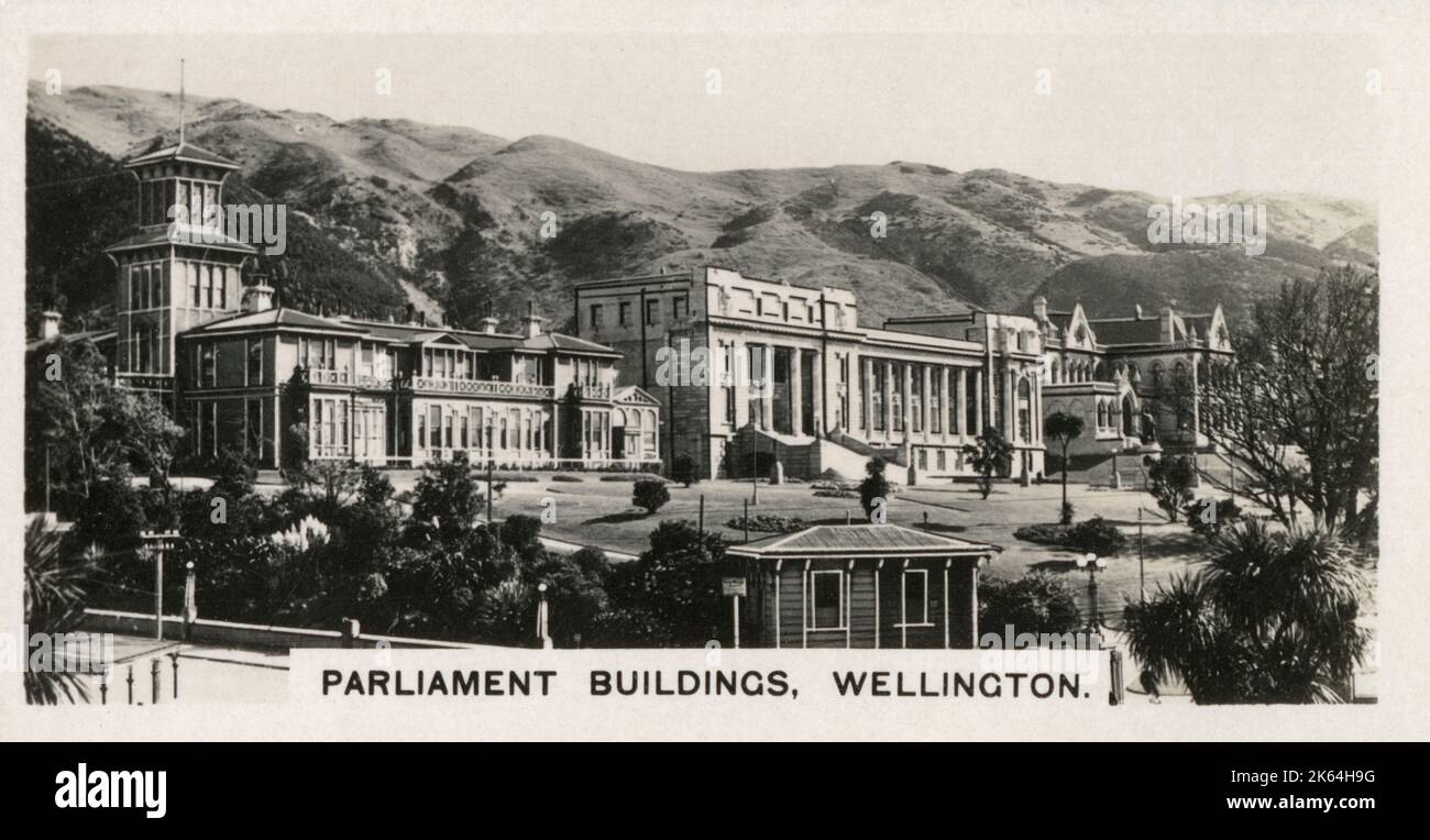 Neuseeland - Parlamentsgebäude, Wellington. Das zentrale Gebäude (Säulen) ist die erste Halle der neuen Houses of Parliament. Stockfoto