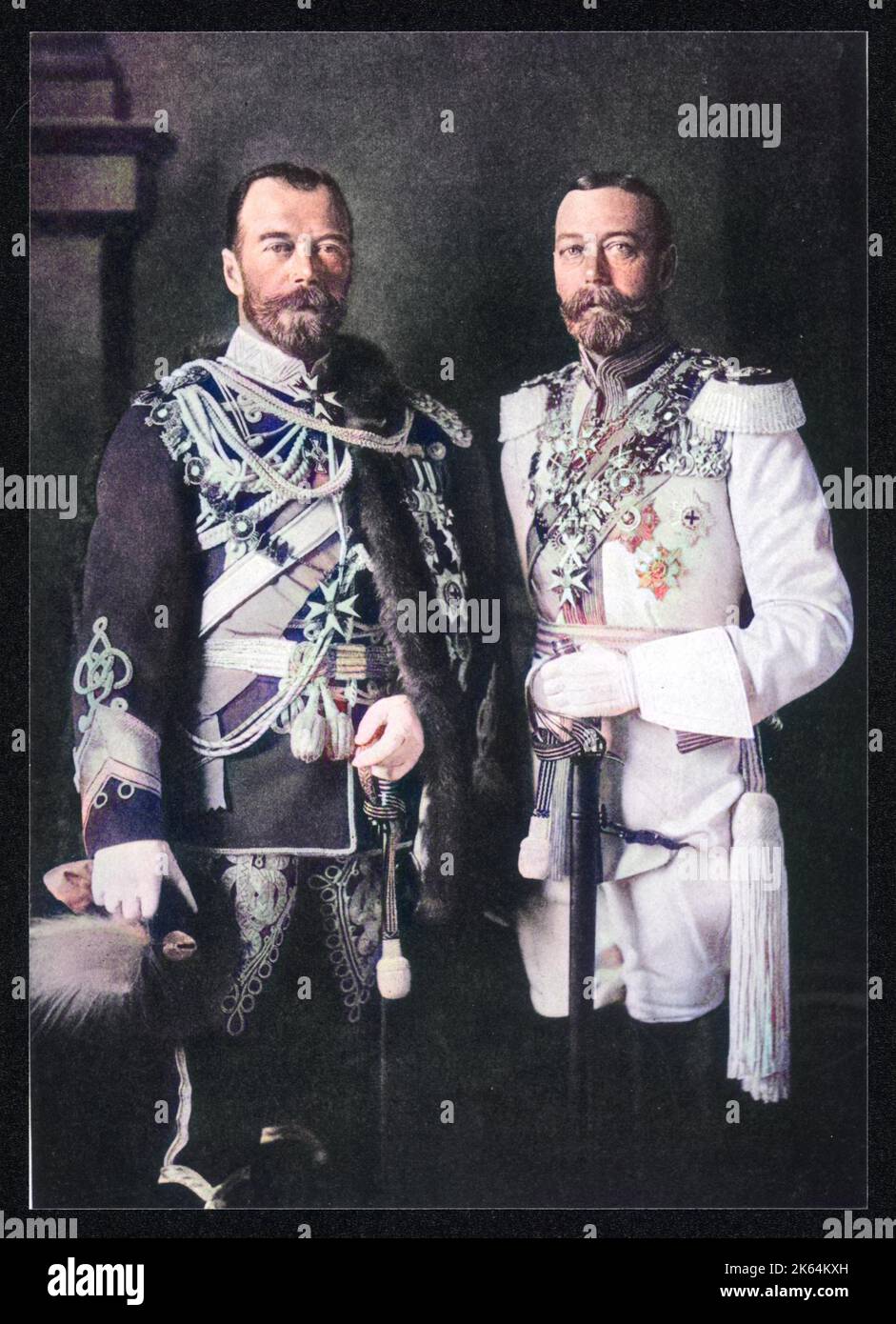 KÖNIG GEORG V. VON ENGLAND mit Zar Nikolaus II. Von Russland in voller Militärkleidung Datum: 1865 - 1936 Stockfoto