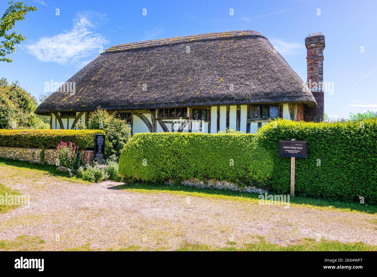 Das erste Anwesen, das vom National Trust für die Nation erworben wurde, das Clergy House im East Sussex Village in Alfriston, England, Großbritannien Stockfoto
