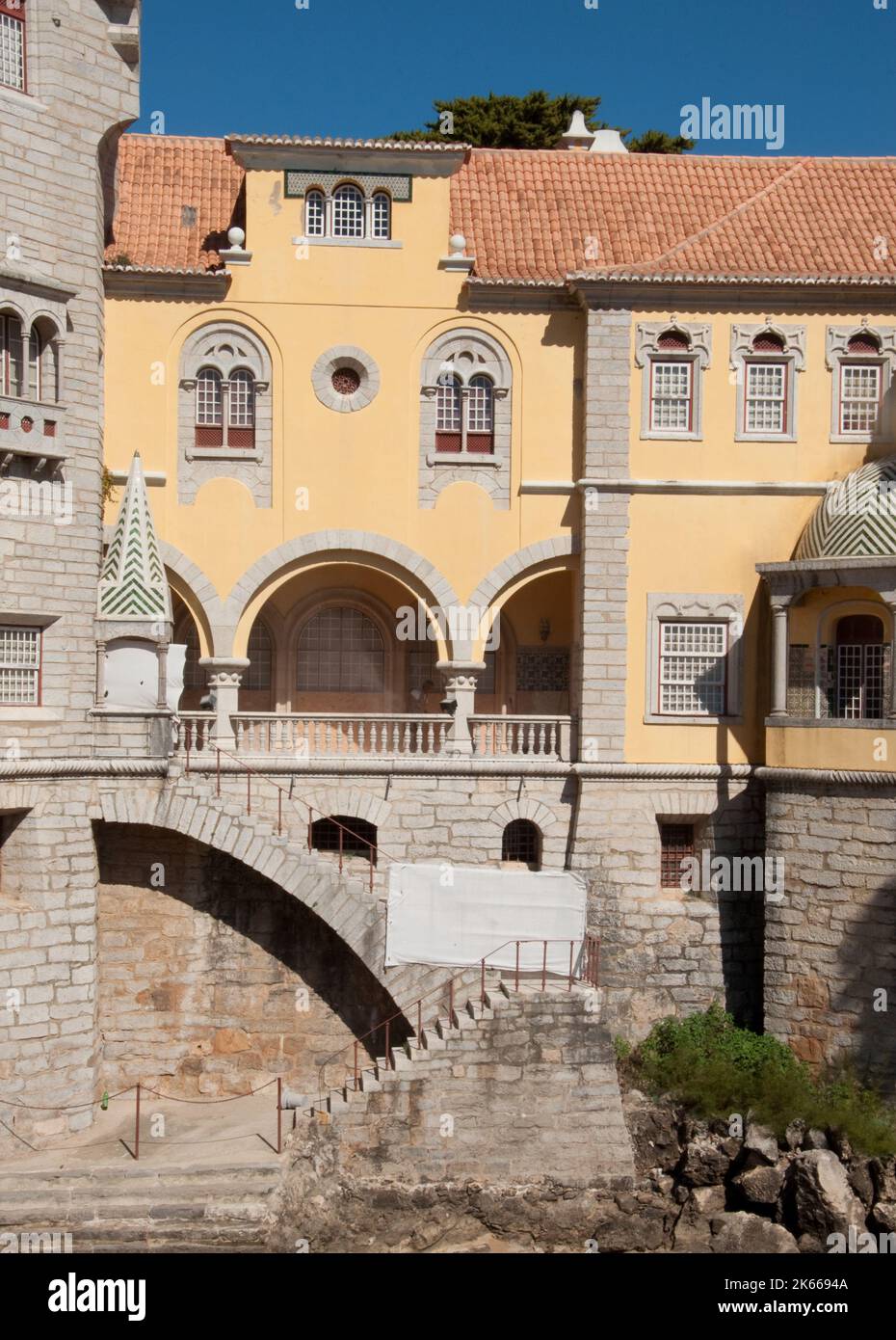 Museu Condes de Castro Guimaraes, Museum der Grafen von Castro Guimaraes, Cascais, Portugal. Wunderschönes altes Haus, das in ein Kunstmuseum umgewandelt wurde Stockfoto