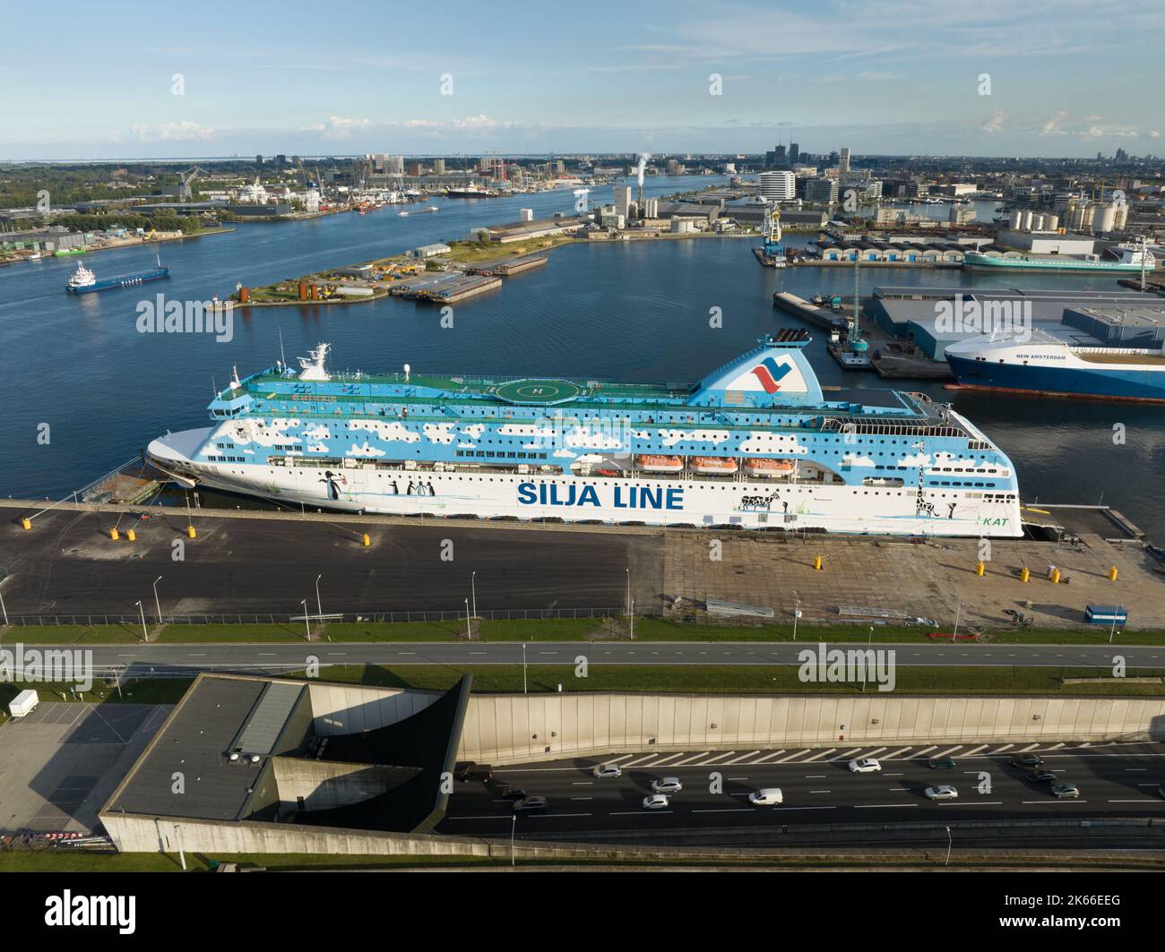 Amsterdam, 29.. September 2022, Niederlande. Aufnahme von Flüchtlingen in Amsterdam Asylbewerber auf einem Kreuzschiff 1000 zusätzliche Flüchtlinge in der Stockfoto