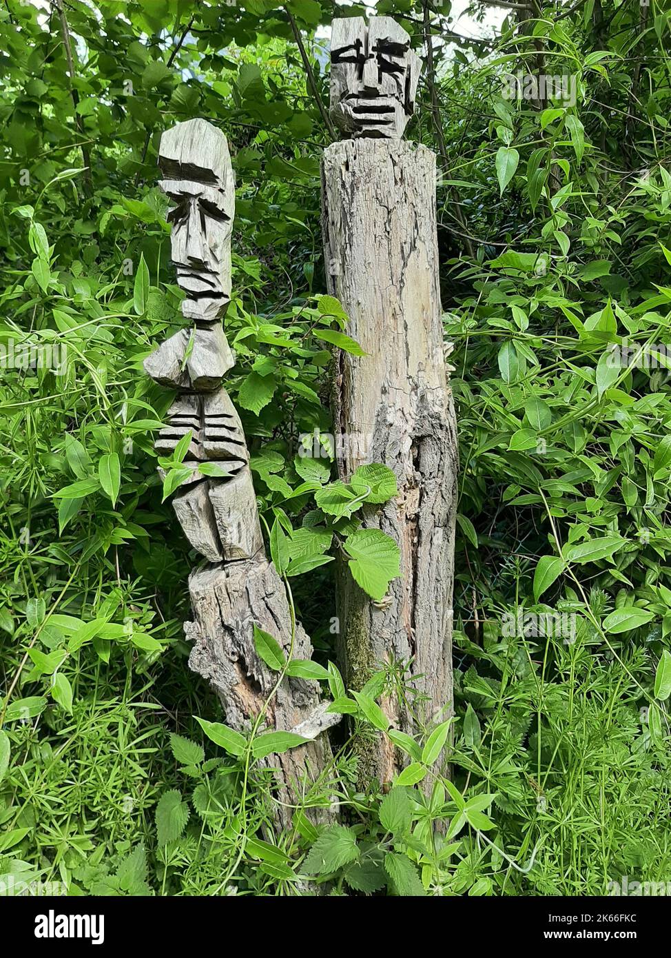 Holzskulpturen mit Kettensäge, Deutschland Stockfoto