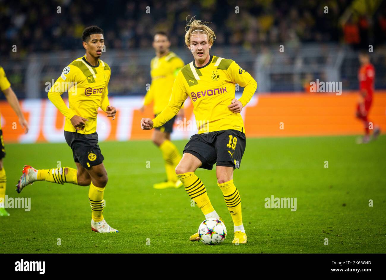 Dortmund, 11.10.2022 Julian Brandt (BVB), Jude Bellingham (BVB) Borussia Dortmund - FC Sevilla Fussball; Saison 2022/23 Foto: Moritz Müller Copyrigh Stockfoto