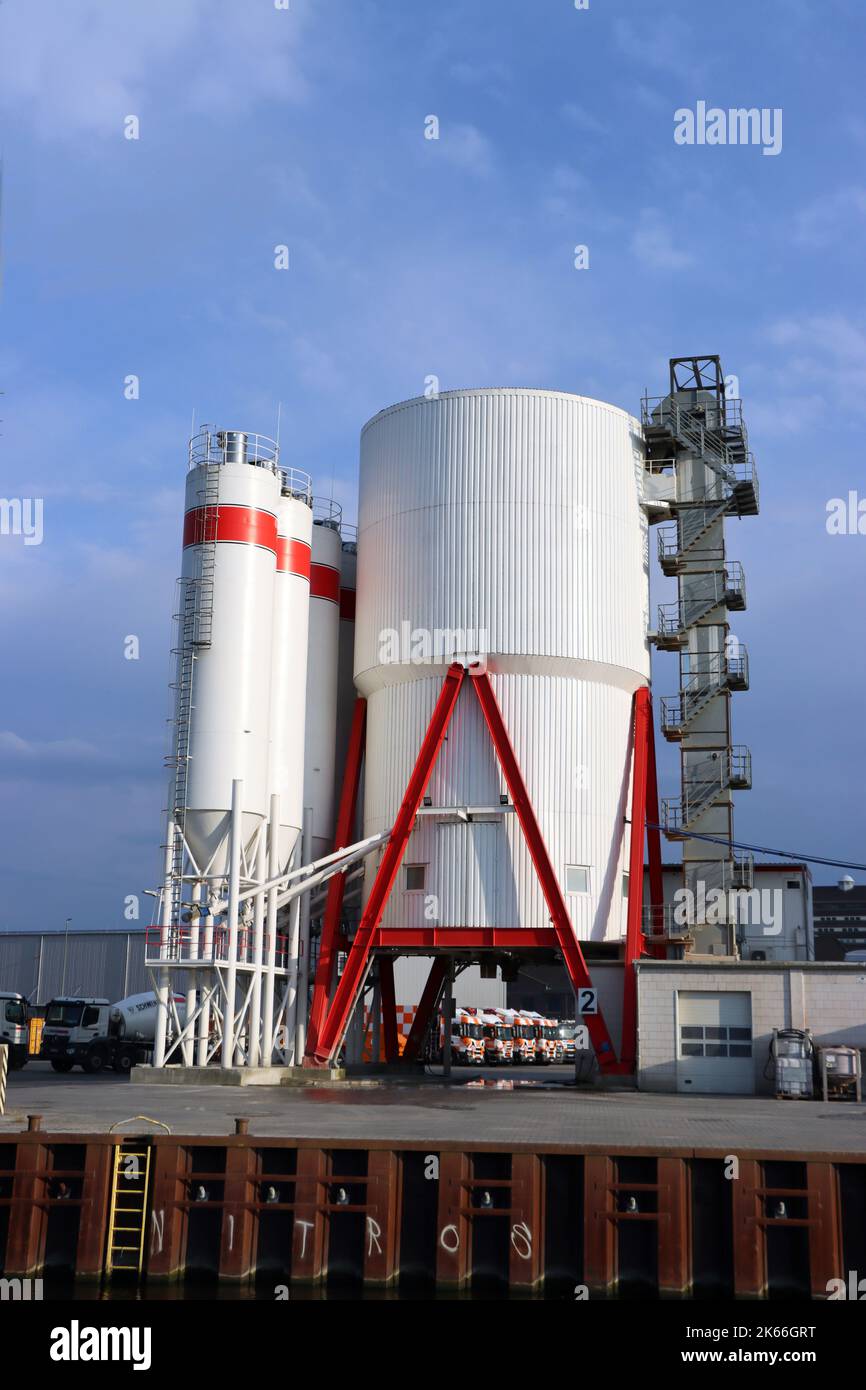 Betonfabrik der SCHWENK Beton Berlin-Brandenburg GmbH am Westhafen, Deutschland, Berlin Stockfoto