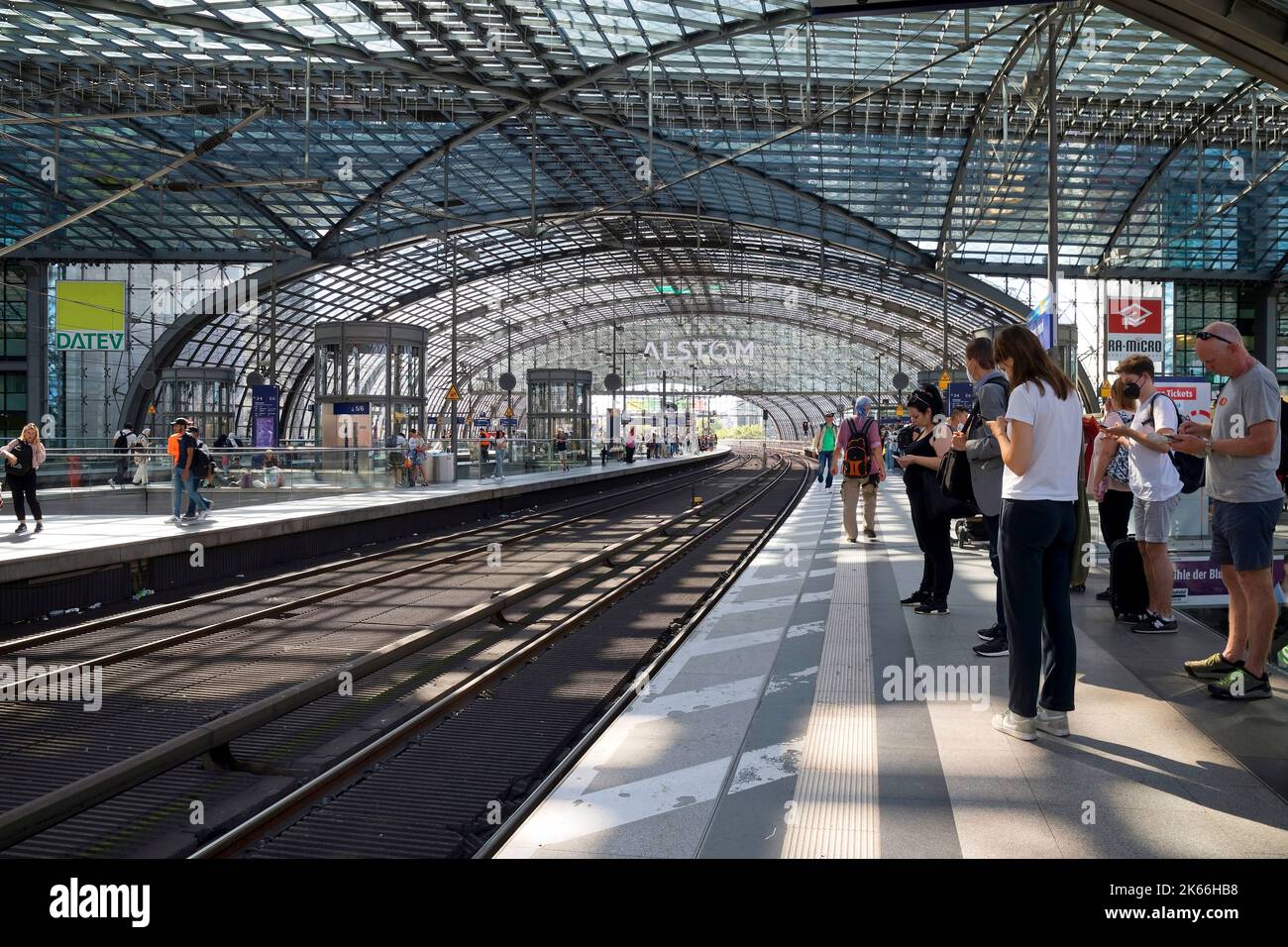 Berlin Hauptbahnhof, S-Bahnsteig, Stadtbahn, Deutschland, Berlin Stockfoto