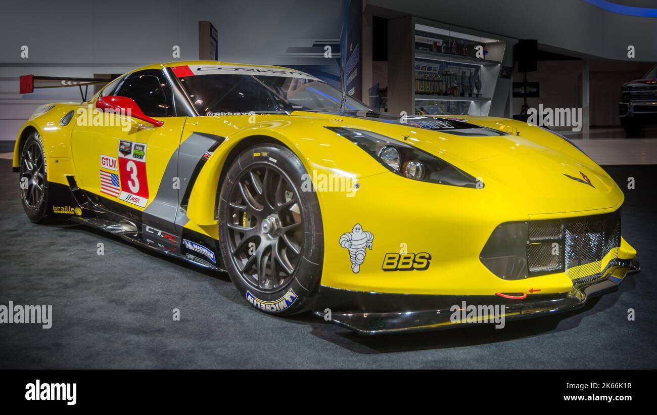 CHICAGO, IL/USA - 7. FEBRUAR 2014: Ein Fahrzeug der Corvette C7-R von Chevrolet (Chevy) 2014, Chicago Auto Show (CAS). Stockfoto