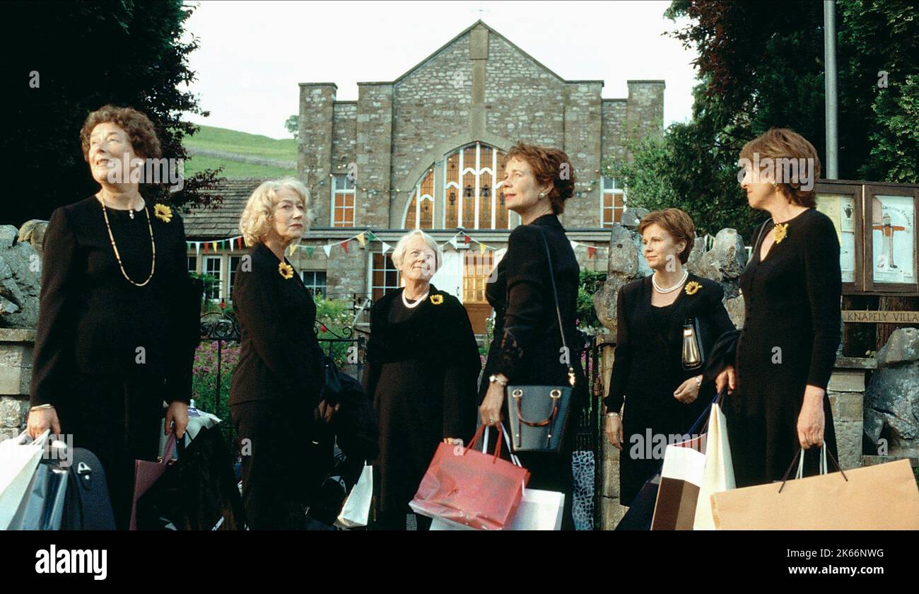 LINDA BASSETT, Helen Mirren, ANNETTE CROSBIE, Celia Imrie, Julie Walters, PENELOPE WILTON, Kalender Girls 2003 Stockfoto
